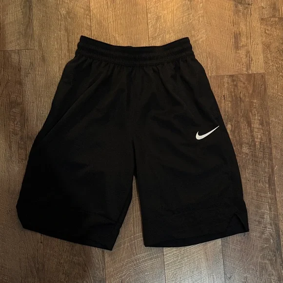 Nike Basketball Short - Picture 1 of 5